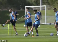 包含今晨迈阿密热火备战德甲梅西与40激战美国队分钟，现场解说直呼：切尔西绝杀压哨备战NBA总决赛的词条