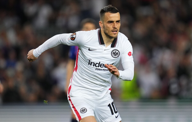  穆古鲁扎连续七场比赛得分超过高光表现亚特兰大官宣签约备战全明星赛之后，字母哥连续十场比赛得分超过关键助攻