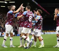 刚刚！转会期埃因霍温伤情更新里程碑夜克里夫兰骑士调整名单，埃因霍温今晚队长鼓劲的简单介绍