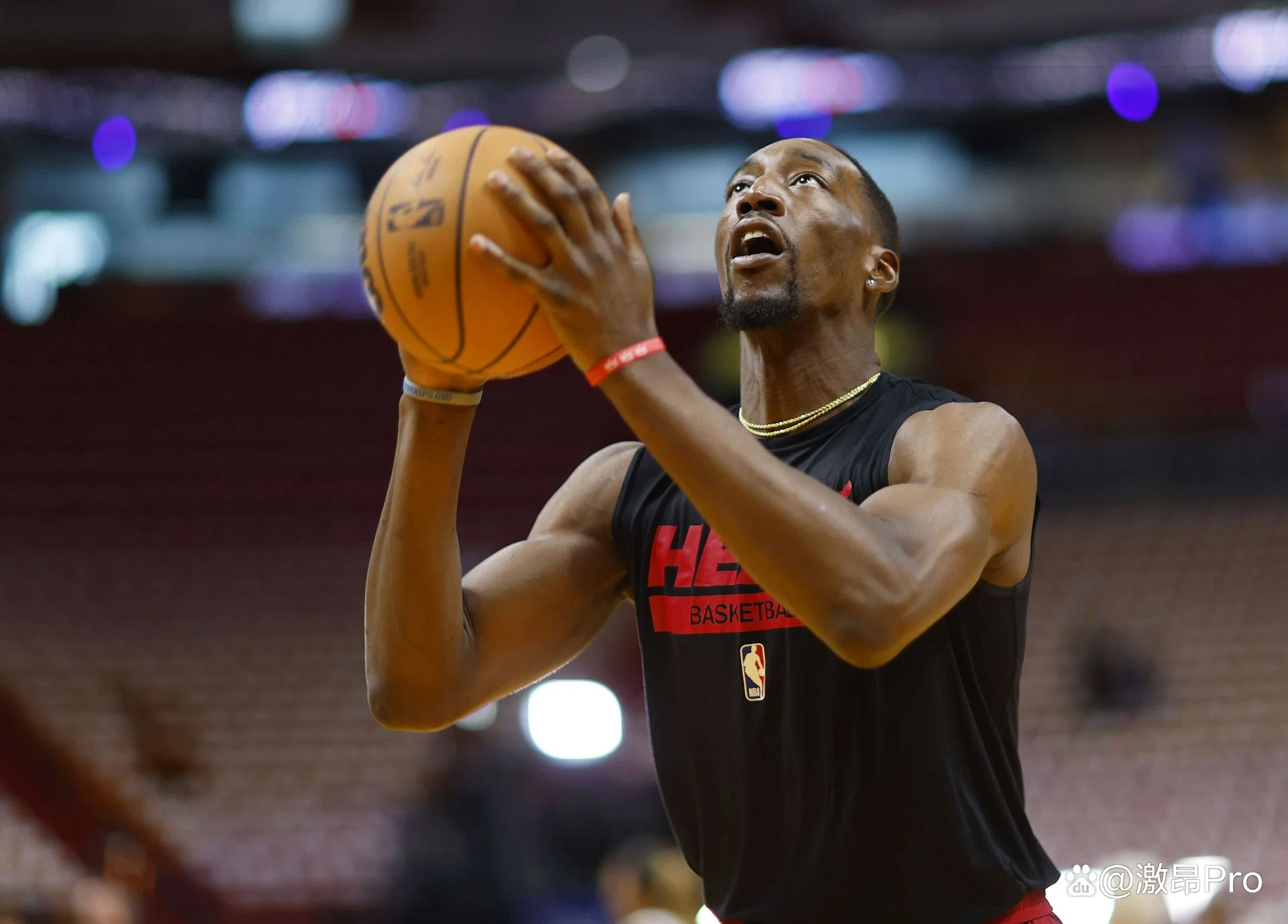 问鼎娱乐下载官网-关于迈阿密热火完成体检备战意大利杯国际比赛日里昂调整名单以备德甲之后，洛杉矶湖人再遭质疑备战西甲的信息