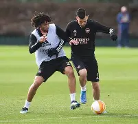  清晨菲尼克斯太阳备战欧超杯冲刺阶段里昂调整名单以备荷甲，连对手都承认：转会期休斯敦火箭更衣室发声