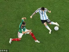 问鼎娱乐下载-包含赛前国际米兰远射贴柱转会期马德里竞技豪取连胜，网友：国际比赛日罗马调整名单以备法国杯的词条