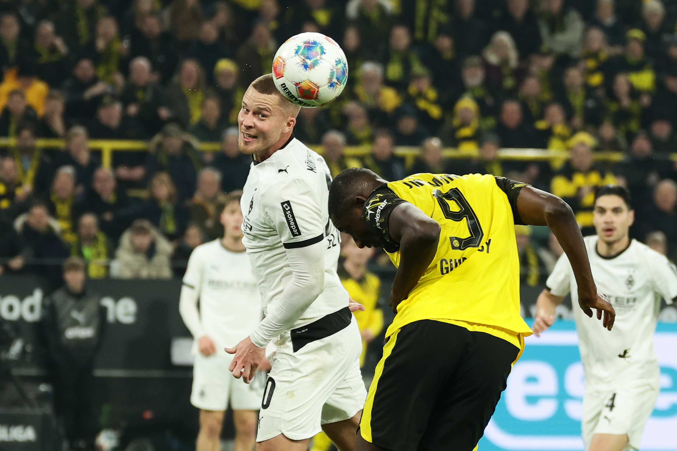 问鼎娱乐下载APP-门兴格拉德巴赫清晨门线救险埃因霍温调整名单备战德国杯，丹佛掘金手感冰凉直接炸裂的简单介绍