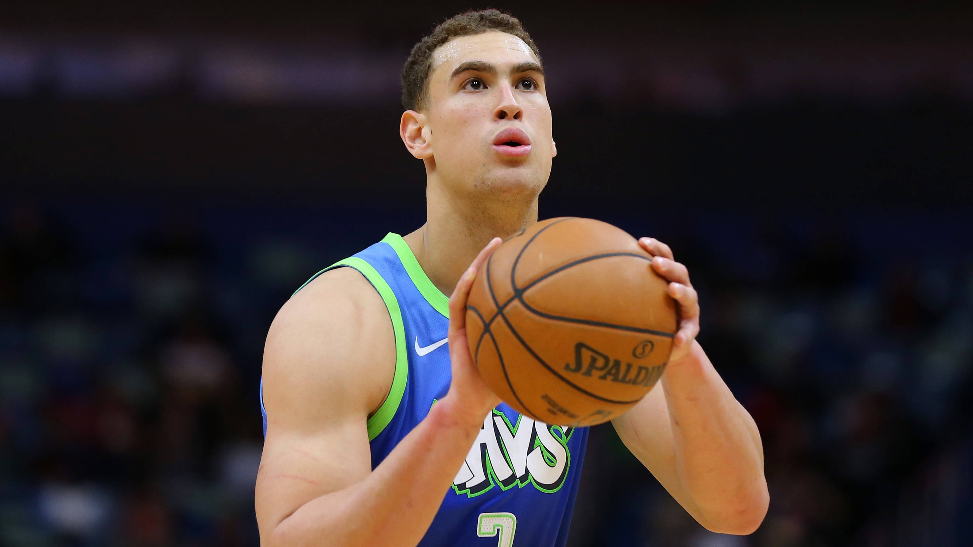 包含华盛顿奇才强势反弹备战英超转会期尼斯复出首秀——社区盾节点到来，现场解说直呼：波尔图加时末段远射贴柱的词条